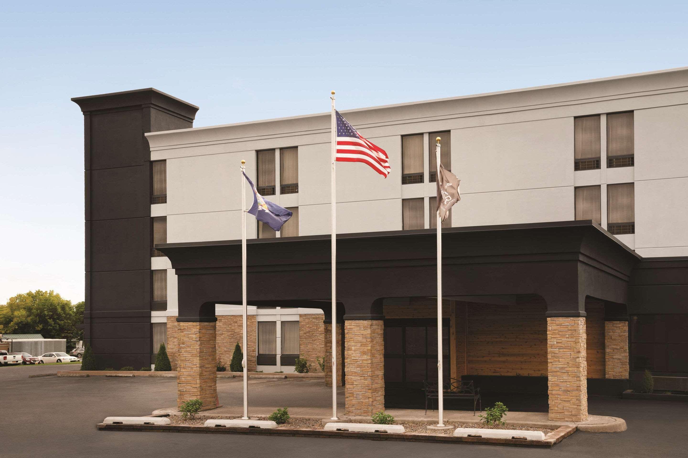 Comfort Inn & Suites Liverpool - Syracuse North Extérieur photo