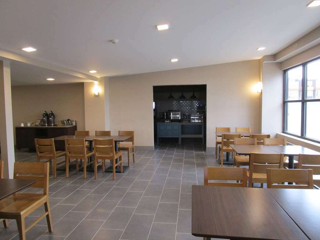 Comfort Inn & Suites Liverpool - Syracuse North Restaurant photo